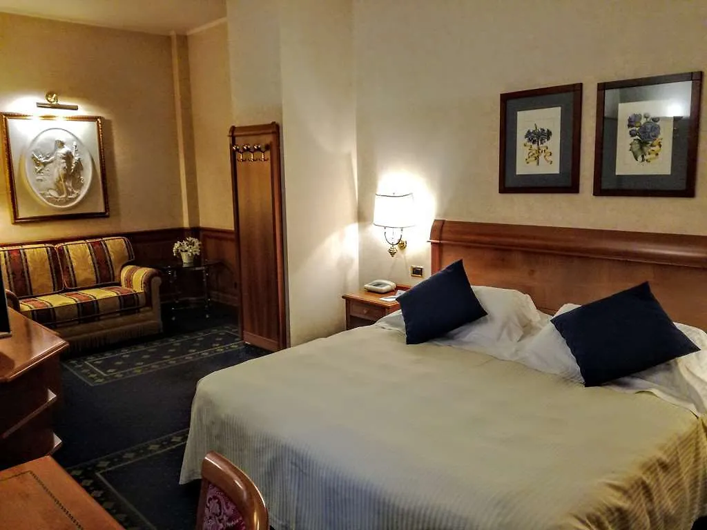 Best Western Hotel Cappello d'Oro Bergamo 4*,
